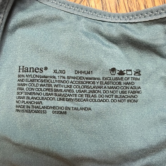 Hanes wireless bra - Picture 3 of 3